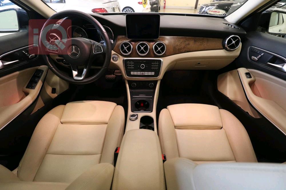 مرسيدس بنز GLA